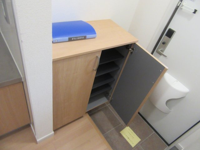 ラ・ヴィータの玄関|サンプル写真となります。