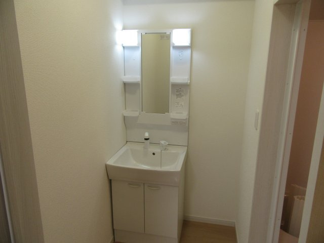 ラ・ヴィータの洗面所|サンプル写真となります。