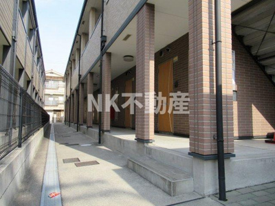 【エントランス】 | エスティームⅠ番館（八戸ノ里賃貸） | エントランスです