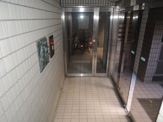 【エントランス】