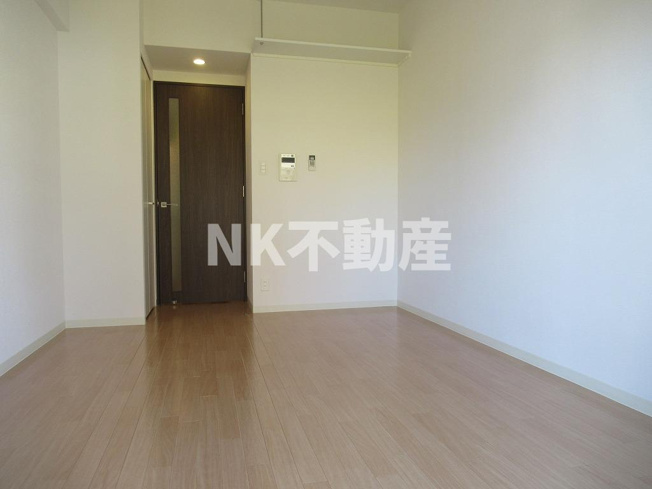 【居間・リビング】 | M'プラザ小阪駅前（河内小阪賃貸） | 洋室です