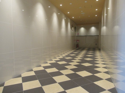 【ロビー】 | M'プラザ小阪駅前 | 建物の内部です
