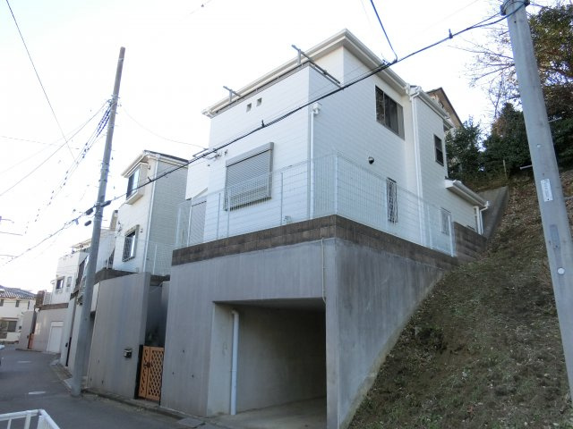 習志野市花咲２丁目　中古戸建　内装・外装リフォーム済　4ＬＤＫの外観
