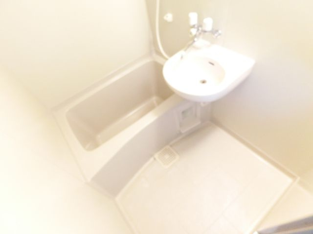 ペドラーム帝塚の浴室