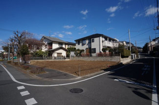 【外観】 | 南西角地、お好きなメーカーで建築できます。