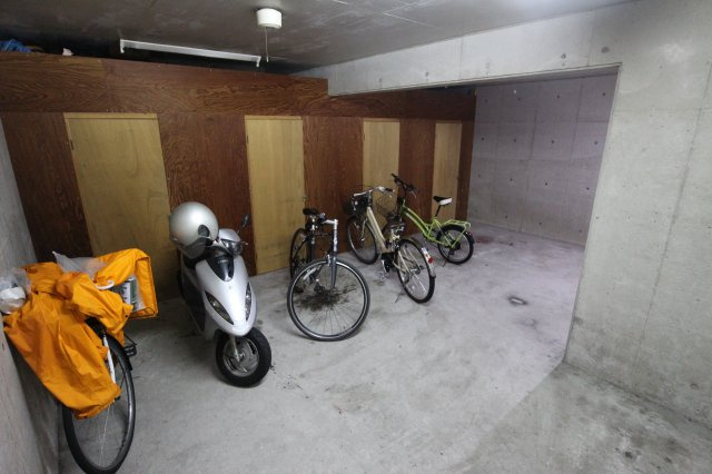 モンテメール学園前の駐車場