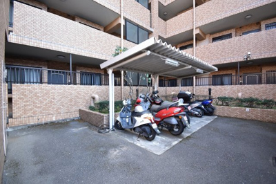 【その他共用部分】 | ライオンズマンション綱島第6 | バイク置場
