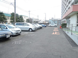 【駐車場】