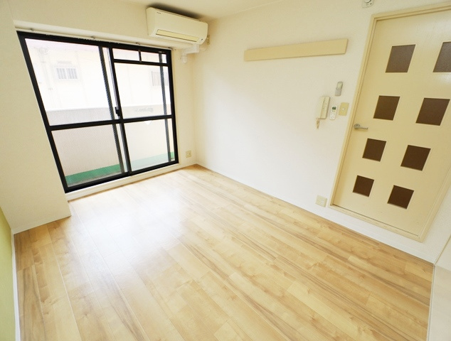 【居間・リビング】