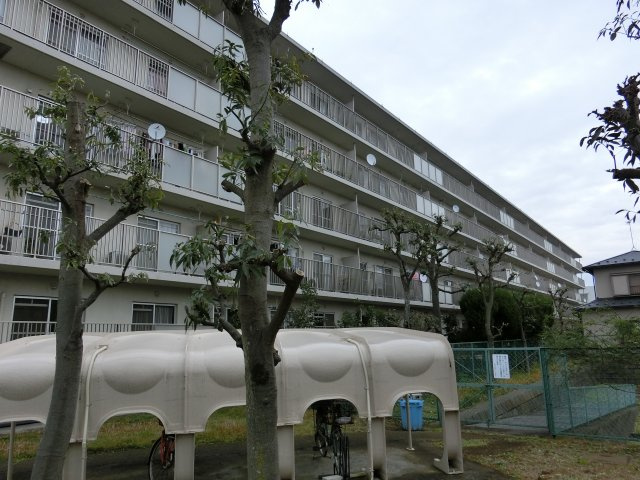薬円台芙蓉ハイツ３Ｆ　船橋市七林町　中古マンション　南向き住戸の外観