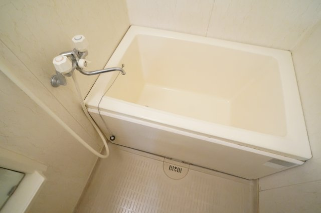 ユーロメゾン伊丹の浴室