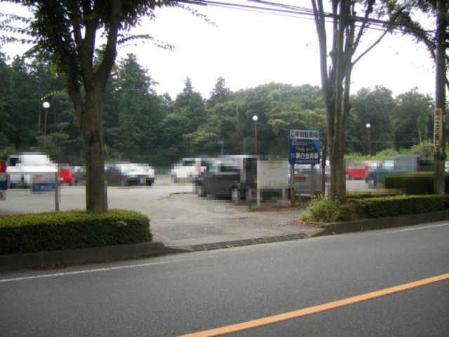 岸田駐車場