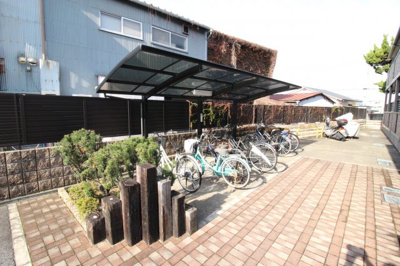 【その他共用部分】 | ルピナス　Ａ棟 | 屋根付き駐輪場