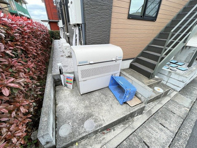 【その他共用部分】 | アイザックヒルズ百合丘 | 敷地内ごみ置き場でごみ出しもらくらく～♪忙しい社会人さんや学生さんにもうってつけ！