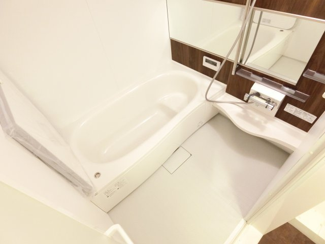 キャピタル自由ヶ丘の浴室