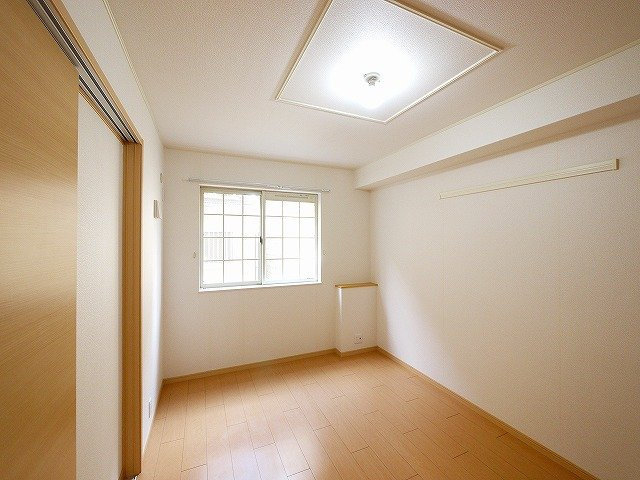 ラフィーネの洋室|きれいな洋室です