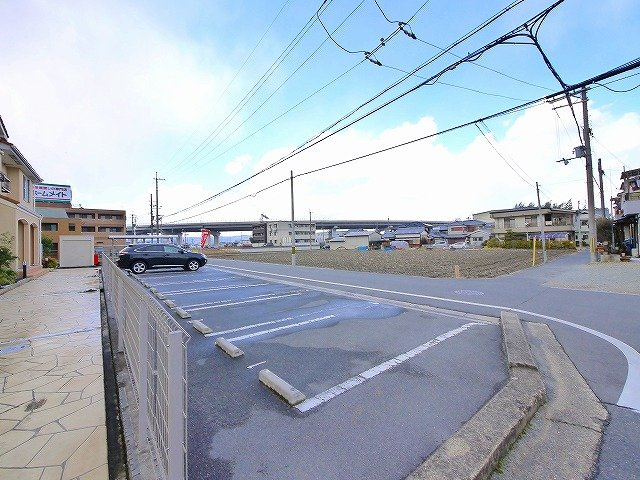 ラフィーネの駐車場|駐車場完備です