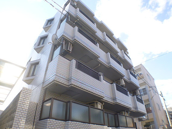 ダンディライオン御影3の外観