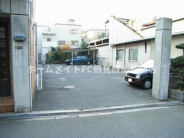 飯田ビルの駐車場