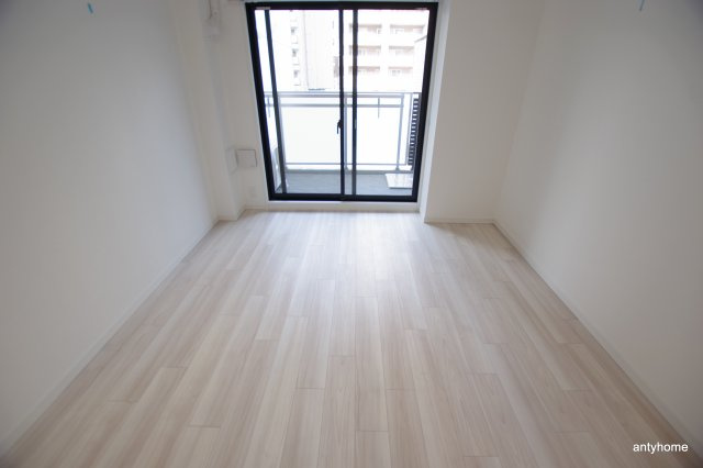 S-RESIDENCE阿波座WEST　仲介手数料無料の洋室