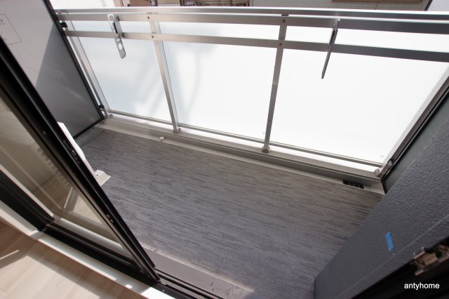 S-RESIDENCE阿波座WEST　仲介手数料無料のバルコニー