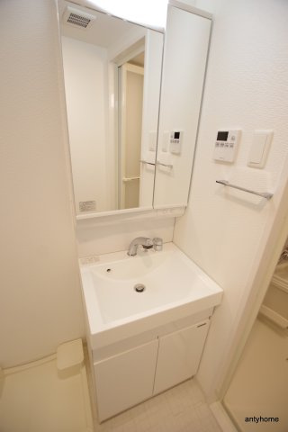 S-RESIDENCE阿波座WEST　仲介手数料無料の洗面所