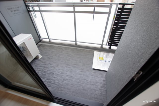 S-RESIDENCE阿波座WEST　仲介手数料無料のバルコニー