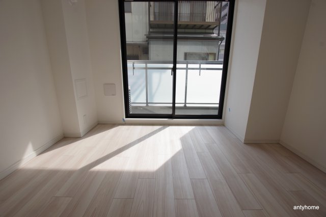 S-RESIDENCE阿波座WEST　仲介手数料無料の洋室