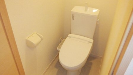 リブリ・千草のトイレ|温水洗浄便座