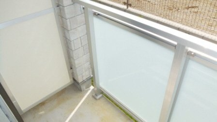 リブリ・千草のバルコニー|静かな住宅街