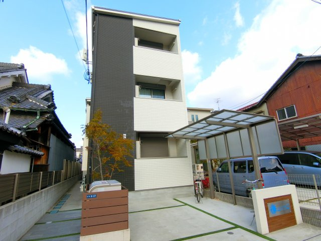 アライアンス富田林の外観