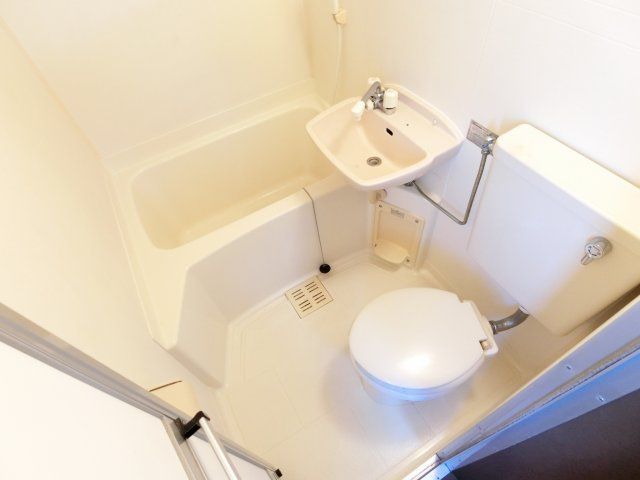 酒谷ハウスの浴室