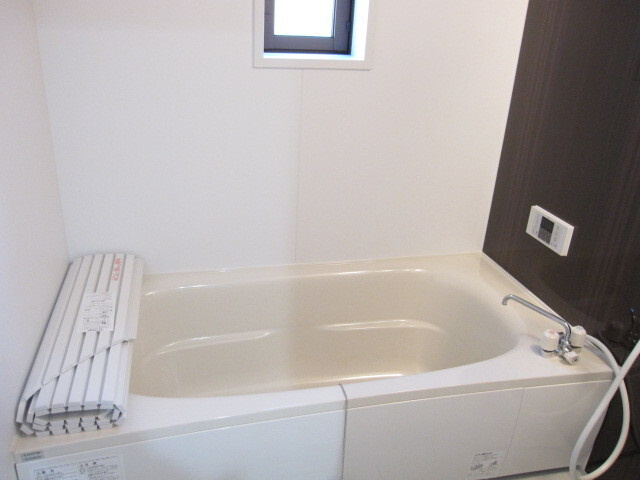 ｉ・Ｃｏｕｒｔ（アイ・コート）Bの浴室