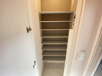 【設備】 | ハル野崎 | シューズボックス