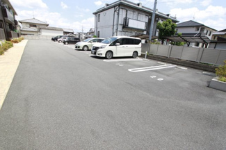 【駐車場】 | 駐車場完備です