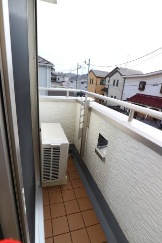 武蔵大和貸家のバルコニー
