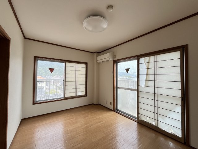 富谷マンションの洋室