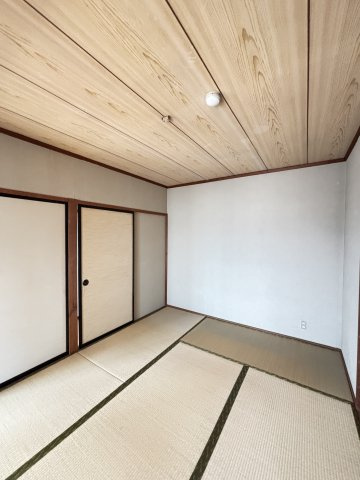 富谷マンションの和室