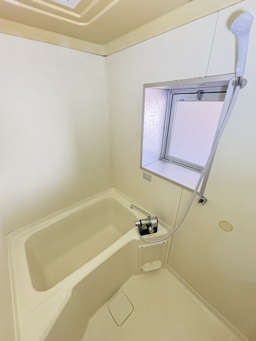 富谷マンションの浴室