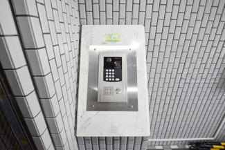 【エントランス】 | オートロック完備