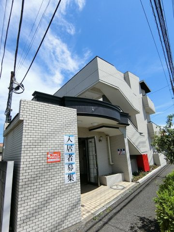 インターメディアハイツの外観