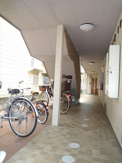 【エントランス】 | エリーナハイツ福大前