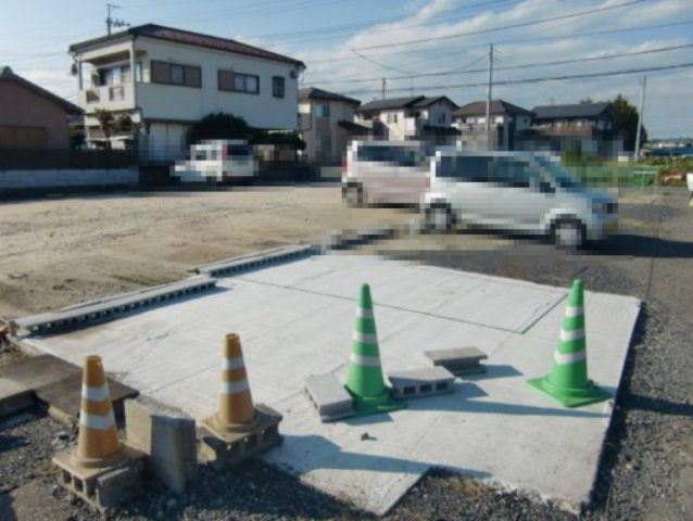 東坂戸光駐車場