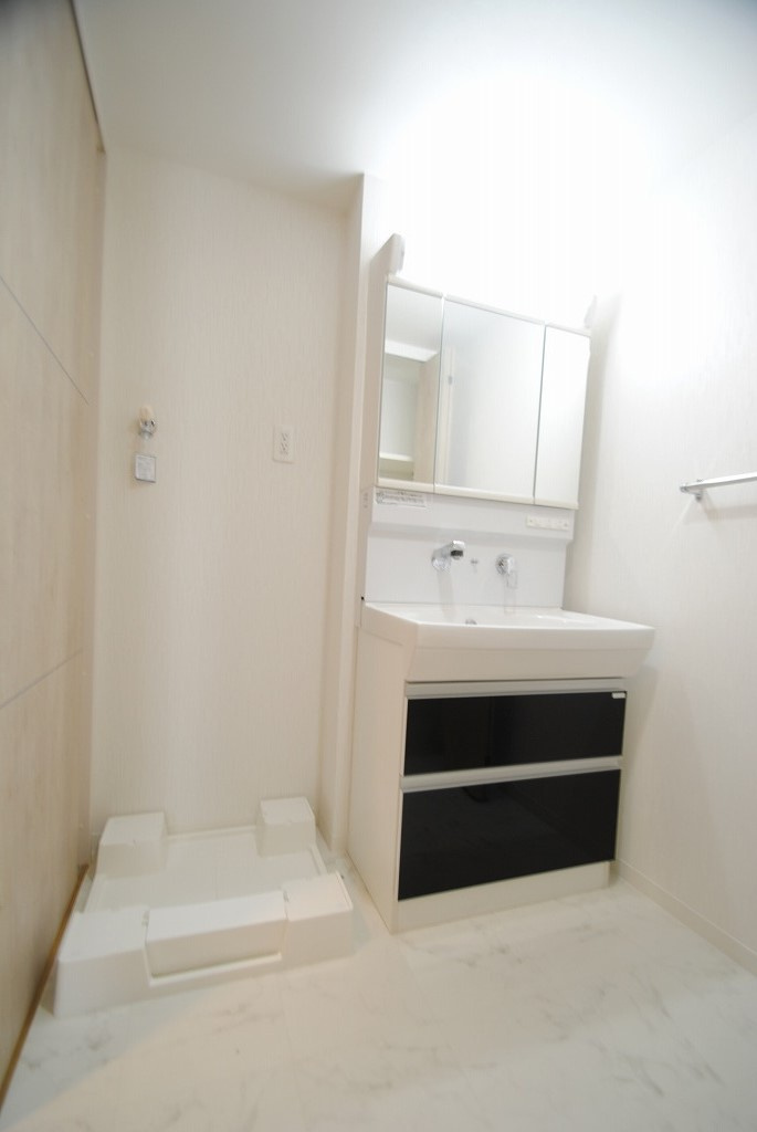 アーバンコート中央町の独立洗面台