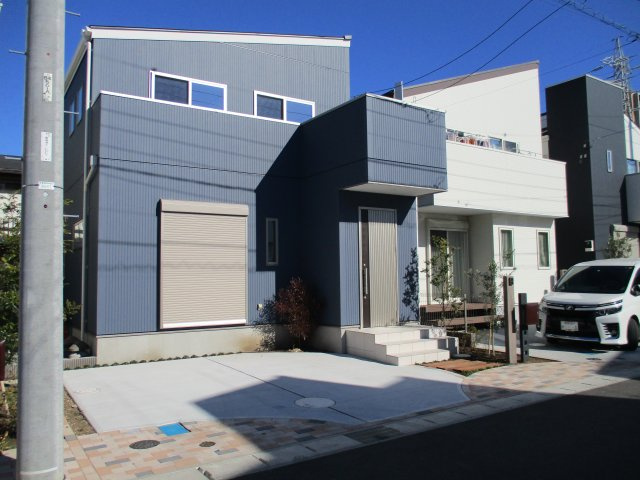 習志野市東習志野１丁目　新築戸建　駐車２台可の外観