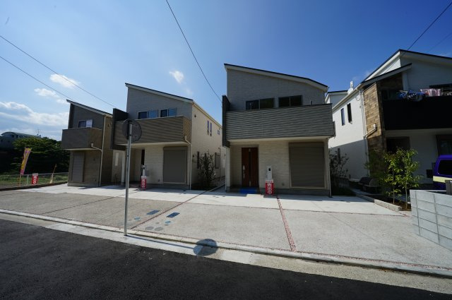 保土ヶ谷区仏向町 全３棟新築戸建て【成約】の外観|保土ヶ谷区仏向町、全3棟2号棟です。