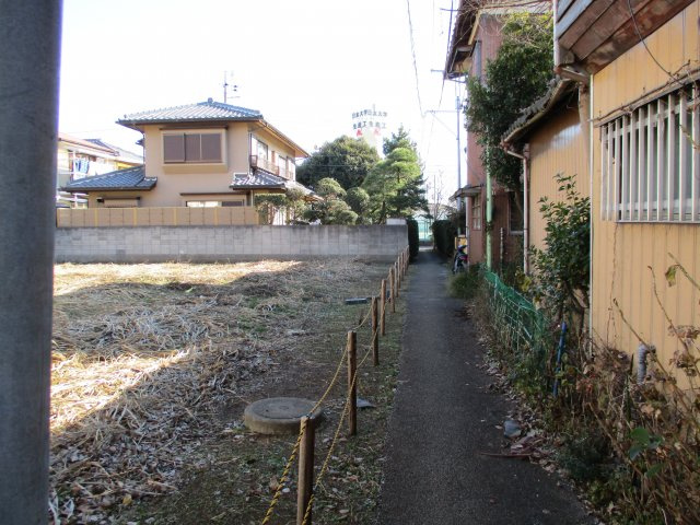 習志野市新栄２丁目　土地　建築条件なしの前面道路含む現地写真