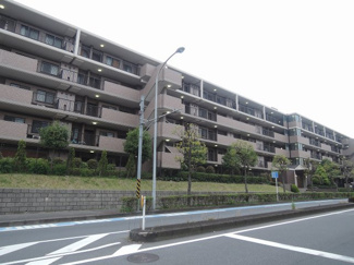 【外観】 | 南西向きにつき陽当り良好です♪