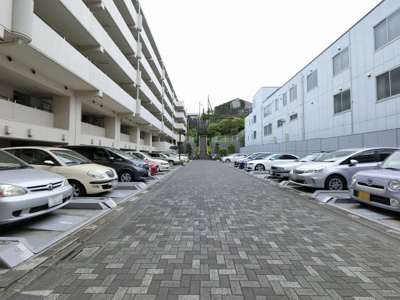 【駐車場】 | 根岸森林公園ハイツ