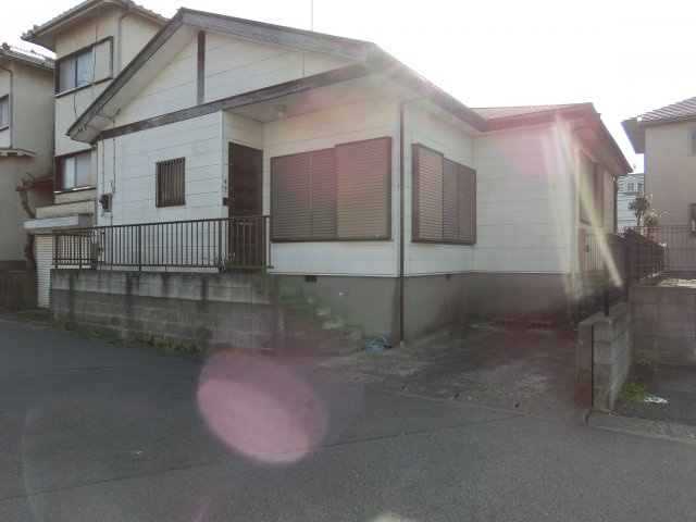 八千代市勝田台７丁目　売地　約４６坪の整形地　駅徒歩５分の前面道路含む現地写真